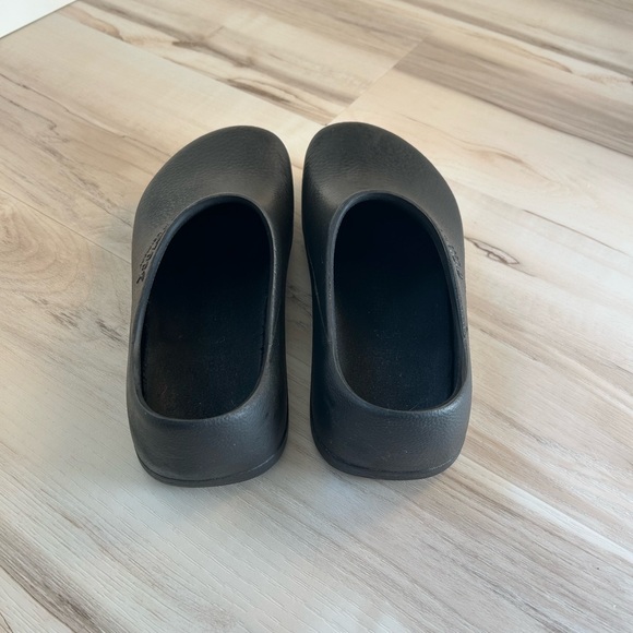 Birkenstock Black Clogs - Picture 4 of 5